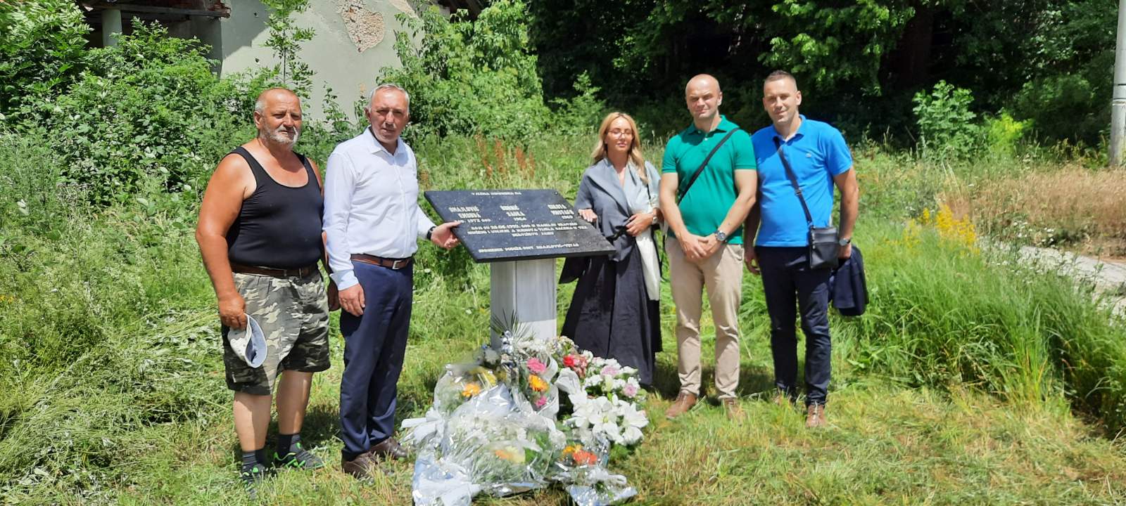 IMG 1b2c9a64bfafa2a89c78ccf3ee6d69c9 V