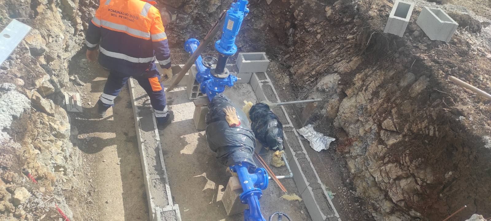 IMG e02c9c7024074533a42628849522a343 V